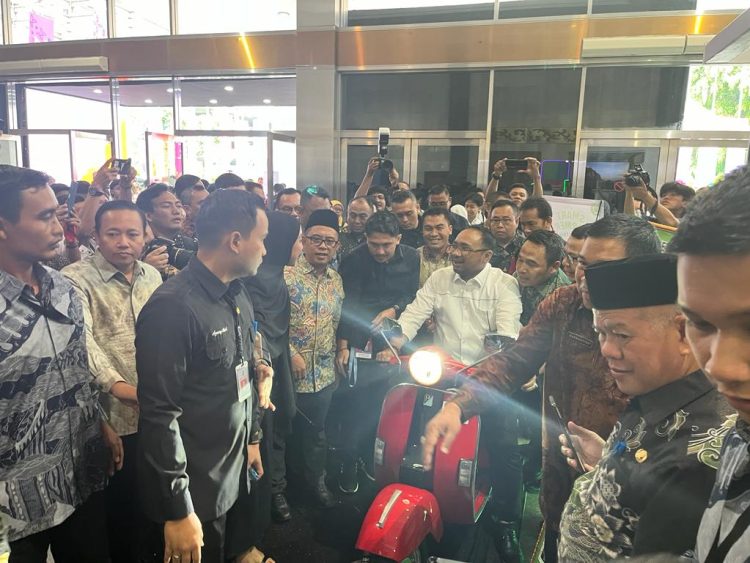 Keren, Siswa MAN 2 Lampung Sukses Konversi Vespa 2 Tak Jadi Motor Listrik